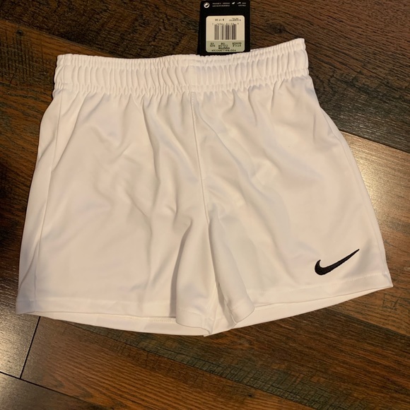Nike Dri-Fit Football/Soccer shorts youth XS NWT - Picture 2 of 5